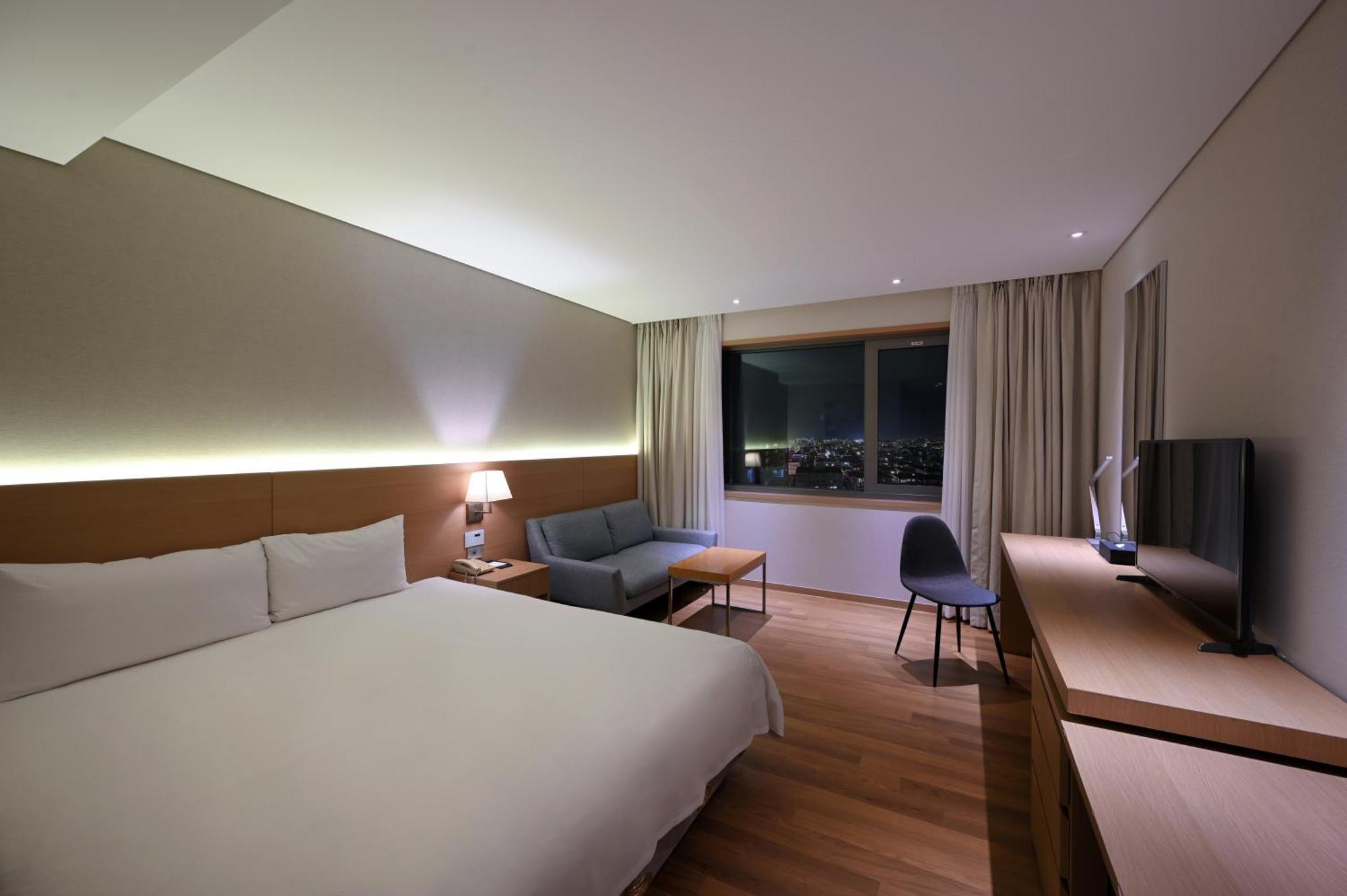 Astar Hotel Чеджудо Экстерьер фото